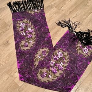 Vintage beatiful Purple Roses long scarf 15”‎ x 39”